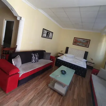公寓 Mikaela House 卡萨米尔