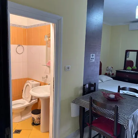 公寓 Mikaela House 卡萨米尔