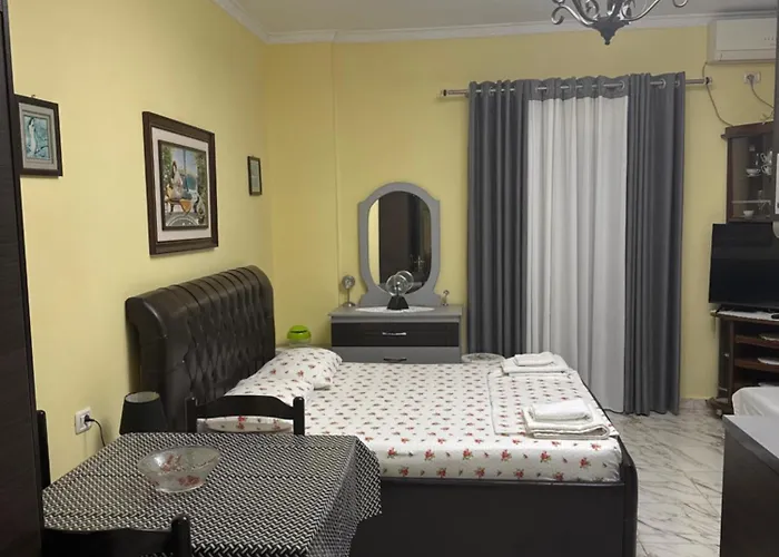 Mikaela House Apartman